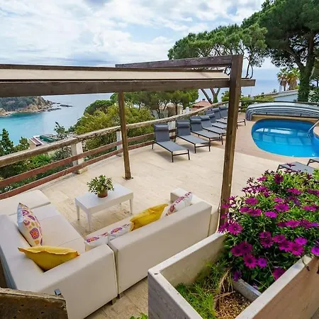 Mitjorn Cala Canyelles Lloret de Mar