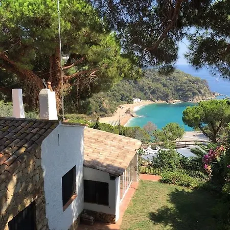 Mitjorn Cala Canyelles Вилла
