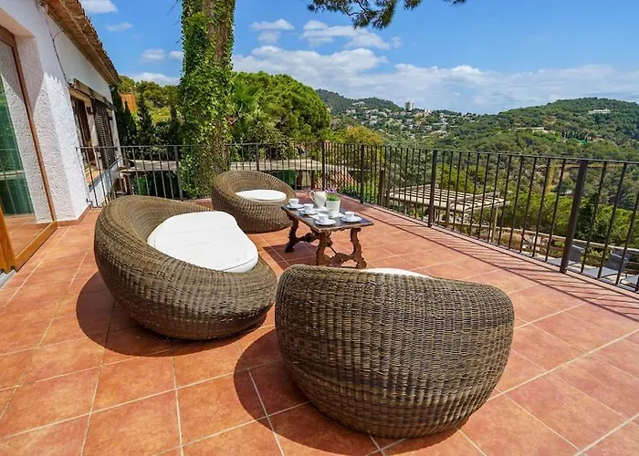 Villa Mitjorn Cala Canyelles Lloret de Mar