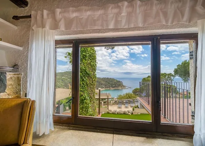 Mitjorn Cala Canyelles * Lloret de Mar