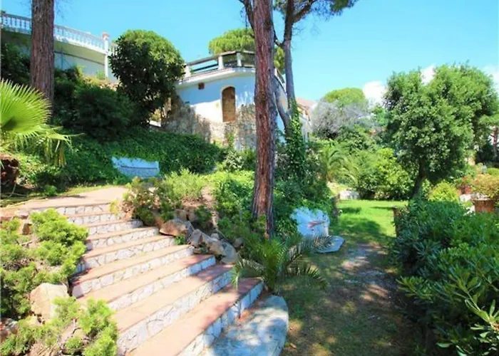 Mitjorn Cala Canyelles * Lloret de Mar