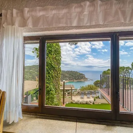 Mitjorn Cala Canyelles * Lloret de Mar