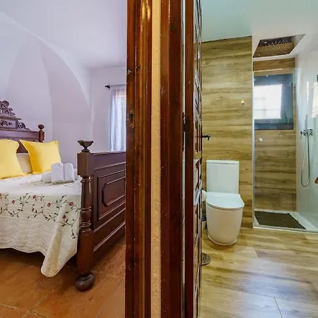 Mitjorn Cala Canyelles * Lloret de Mar