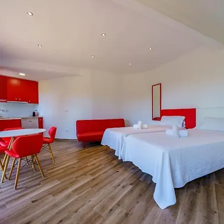 Mitjorn Cala Canyelles Villa