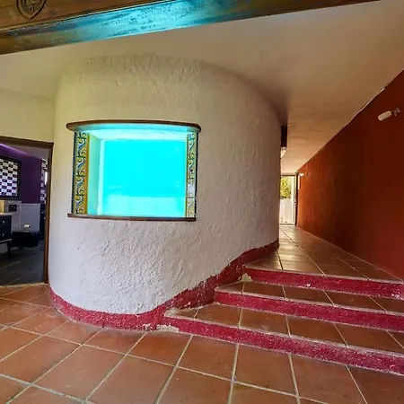 Mitjorn Cala Canyelles